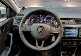 Подержанный автомобиль Skoda Rapid Liftback 2019 года (22 фото)