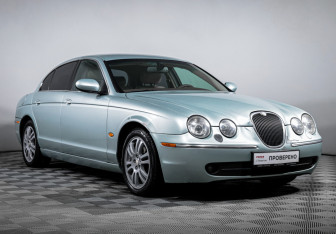 Подержанный автомобиль Jaguar S-Type 2005 года (3 фото)