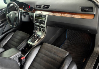 Подержанный автомобиль Volkswagen Passat Wagon 2008 года (11 фото)