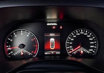 Подержанный автомобиль Haval Jolion 2023 года (16 фото)