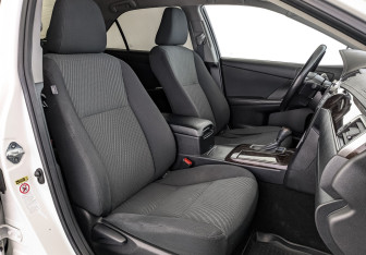 Подержанный автомобиль Toyota Camry Sedan 2017 года (24 фото)