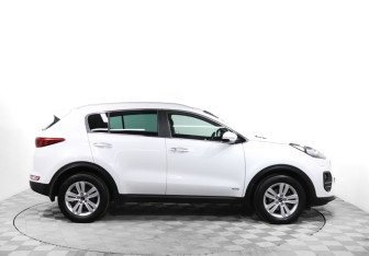 Подержанный автомобиль Kia Sportage 2016 года (4 фото)