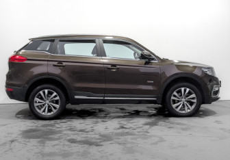 Подержанный автомобиль Geely Atlas 2020 года (4 фото)