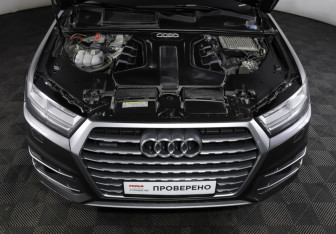Подержанный автомобиль Audi Q7 2018 года (9 фото)