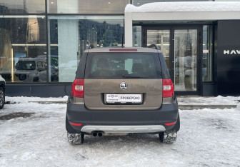 Подержанный автомобиль Skoda Yeti 2011 года (6 фото)