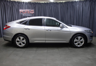 Подержанный автомобиль Honda Crosstour 2011 года (4 фото)