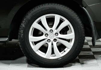 Подержанный автомобиль Mazda CX-7 2010 года (5 фото)