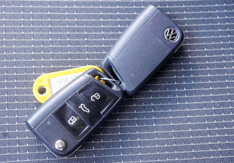 Подержанный автомобиль Volkswagen Tiguan 2020 года (13 фото)