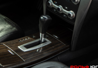 Подержанный автомобиль Nissan Teana 2013 года (14 фото)