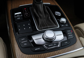 Подержанный автомобиль Audi A7 2016 года (27 фото)