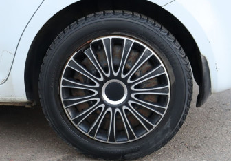 Подержанный автомобиль Kia Ceed Hatchback 2011 года (9 фото)