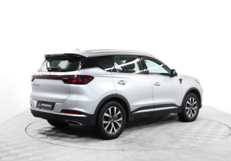 Подержанный автомобиль Chery Tiggo 7 Pro Max 2023 года (5 фото)