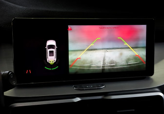 Подержанный автомобиль Geely Coolray 2023 года (25 фото)