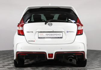Подержанный автомобиль Nissan Note 2018 года (6 фото)