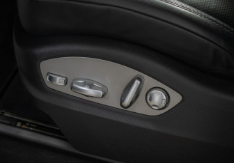 Подержанный автомобиль Porsche Macan 2019 года (15 фото)