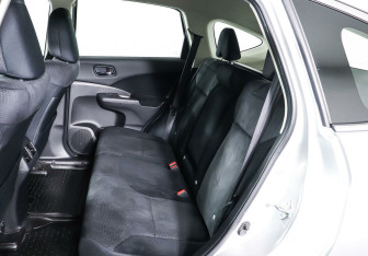 Подержанный автомобиль Honda CR-V 2014 года (16 фото)