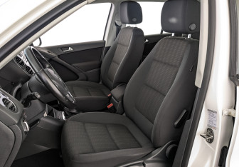 Подержанный автомобиль Volkswagen Tiguan 2013 года (20 фото)