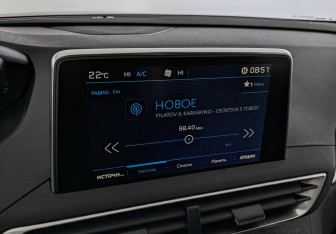 Подержанный автомобиль Peugeot 5008 Suv 2018 года (29 фото)
