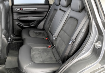 Подержанный автомобиль Mazda CX-5 2020 года (12 фото)