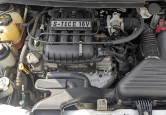 Подержанный автомобиль Chevrolet Spark 2012 года (9 фото)