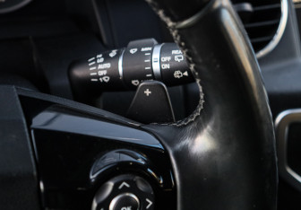 Подержанный автомобиль Land Rover Discovery 2014 года (23 фото)