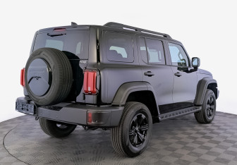 Новый Tank 300 2024 (2 фото)