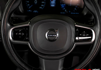 Подержанный автомобиль Volvo XC90 2021 года (11 фото)
