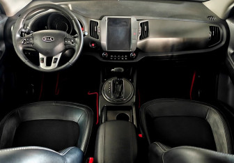 Подержанный автомобиль Kia Sportage 2012 года (12 фото)