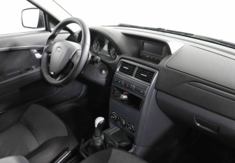 Подержанный автомобиль LADA (ВАЗ) Priora Sedan 2015 года (5 фото)