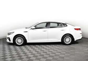 Подержанный автомобиль Kia Optima Sedan 2020 года (3 фото)