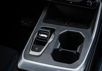 Подержанный автомобиль GAC GS3 2024 года (16 фото)