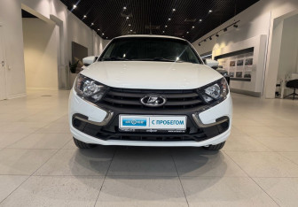 Подержанный автомобиль LADA (ВАЗ) Granta Sedan 2023 года (2 фото)