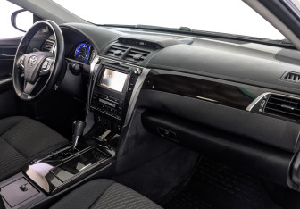 Подержанный автомобиль Toyota Camry Sedan 2015 года (13 фото)