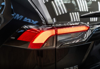 Новый Toyota RAV4 2025 (6 фото)