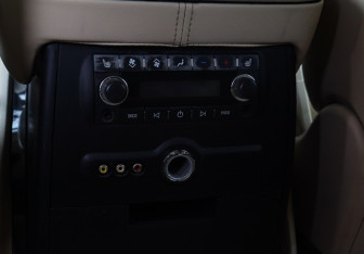 Подержанный автомобиль Cadillac Escalade Suv 2007 года (11 фото)