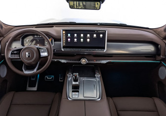 Новый Tank 700 2025 (10 фото)