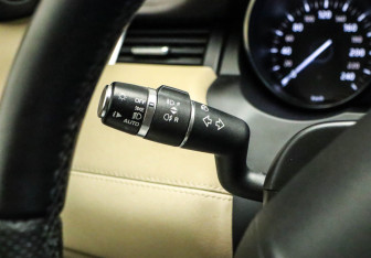 Подержанный автомобиль Land Rover Range Rover Evoque 2017 года (12 фото)