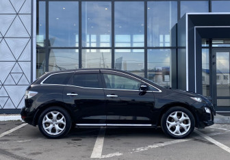 Подержанный автомобиль Mazda CX-7 2010 года (4 фото)