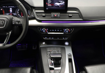 Подержанный автомобиль Audi Q5 2019 года (9 фото)