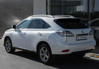 Подержанный автомобиль Lexus RX 2012 года (4 фото)