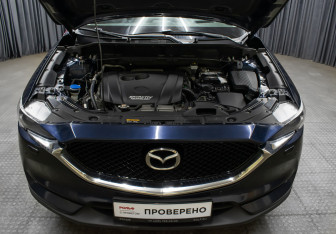 Подержанный автомобиль Mazda CX-5 2017 года (9 фото)