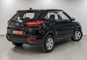 Подержанный автомобиль Hyundai Creta 2016 года (5 фото)