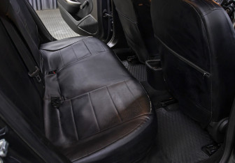 Подержанный автомобиль Opel Astra Hatchback 2011 года (10 фото)
