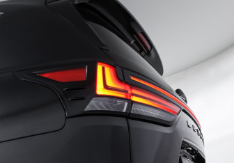 Подержанный автомобиль Lexus LX 2022 года (27 фото)