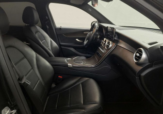 Подержанный автомобиль Mercedes-Benz GLC Coupe 2020 года (9 фото)