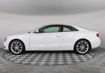 Подержанный автомобиль Audi A5 Coupe 2014 года (8 фото)