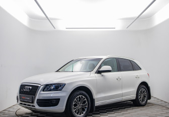 Подержанный автомобиль Audi Q5 2010 года (1 фото)