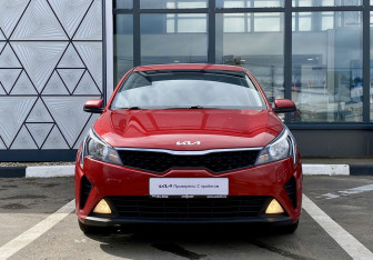 Подержанный автомобиль Kia Rio Sedan 2021 года (2 фото)