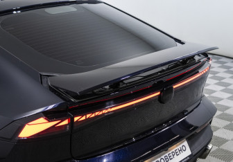 Подержанный автомобиль Changan UNI-V 2024 года (9 фото)