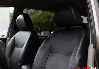 Подержанный автомобиль Mitsubishi Pajero Sport 2011 года (15 фото)